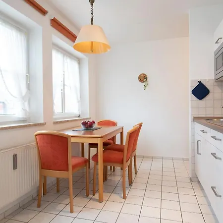 Ostseebutt Mit Terrasse Im Kaiserhof 2 * Kellenhusen